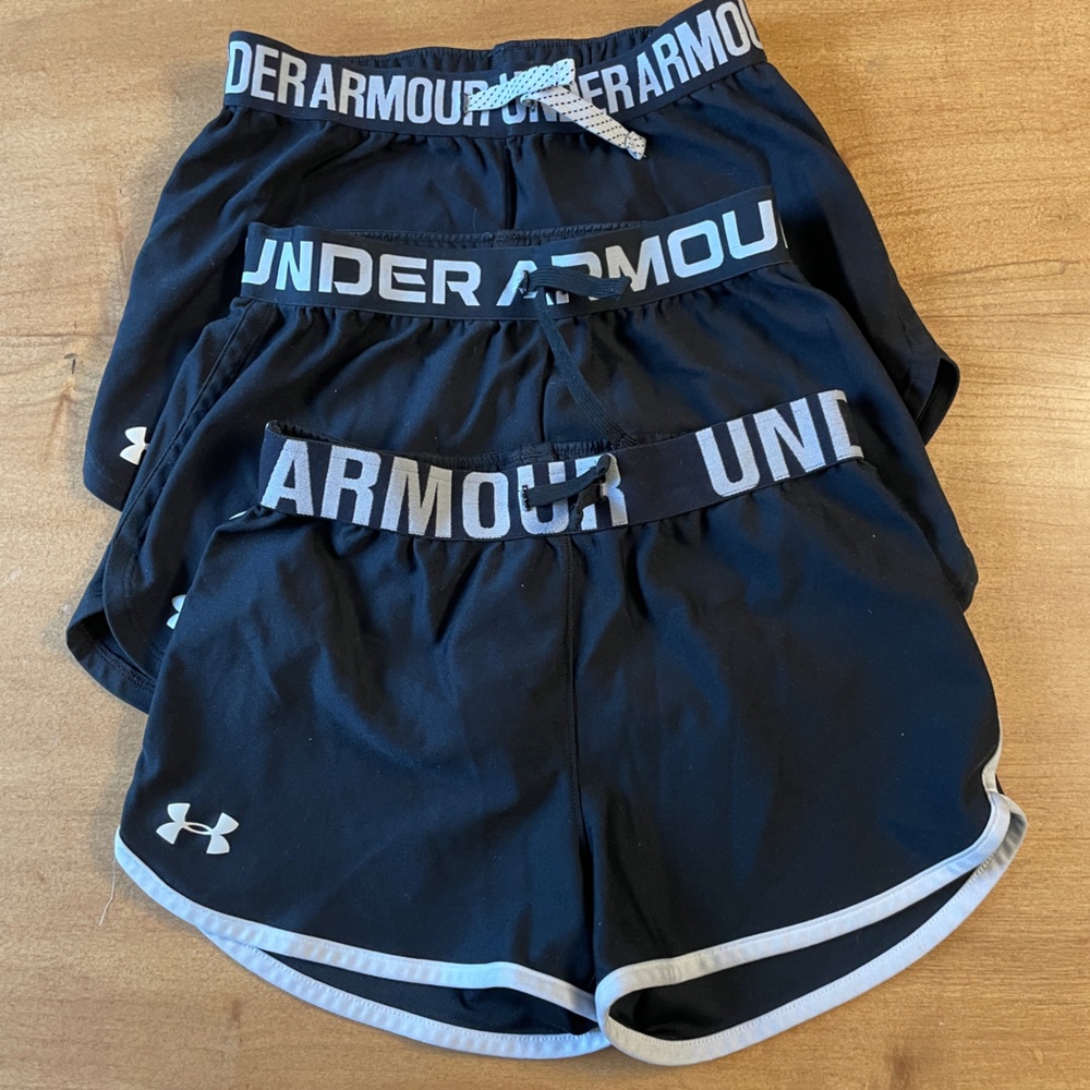 Under Armour Black and Black Shorts Trio Girls Youth Medium